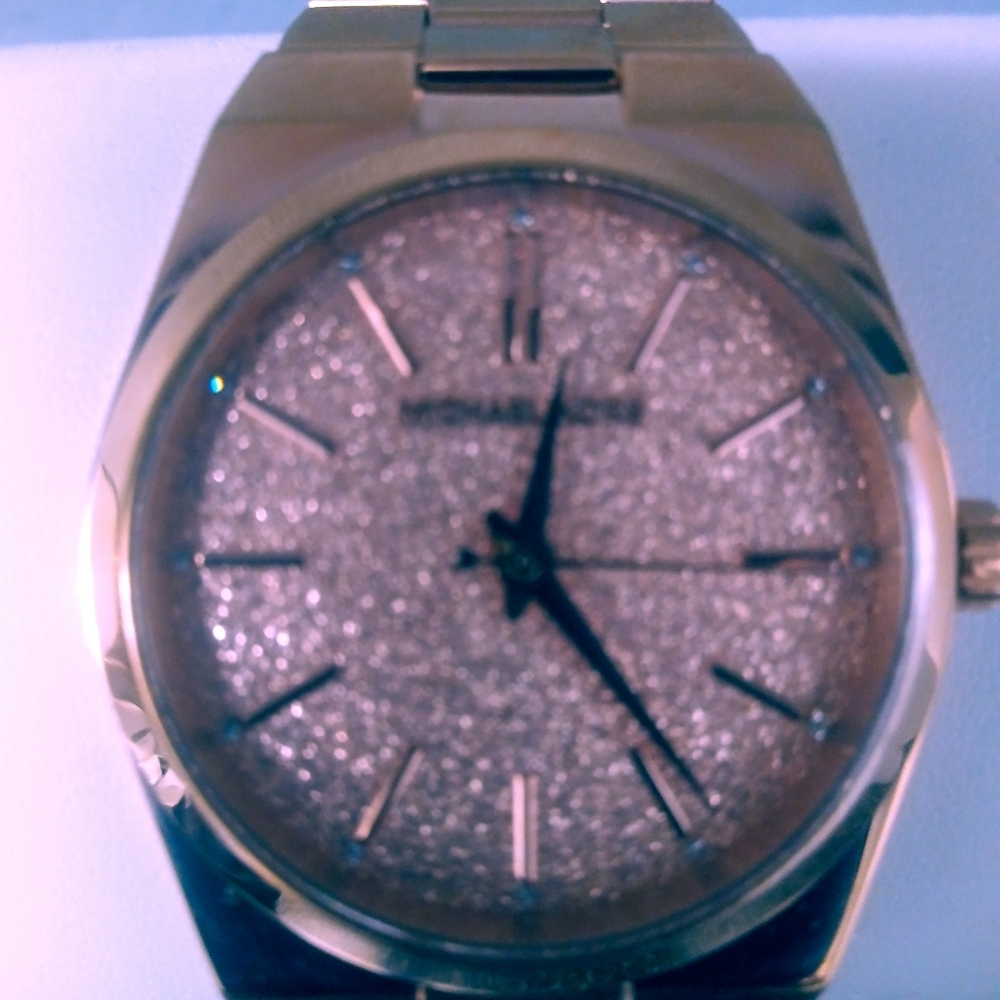 Mk watch